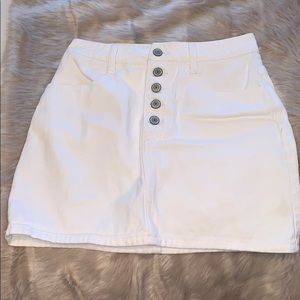 White denim skirt